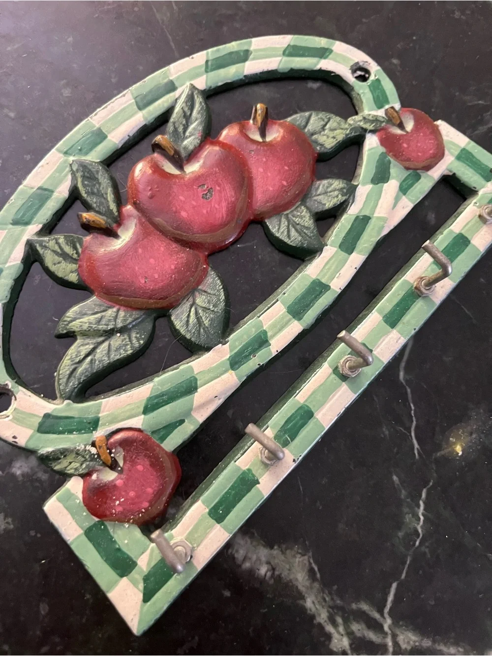Vintage Apple Wall Key Rack Cast Iron Green Check Farmhouse Country Decor 6in